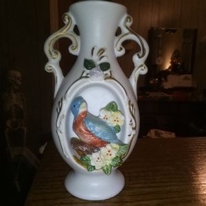 J.S.N.Y. Taiwan bird vase